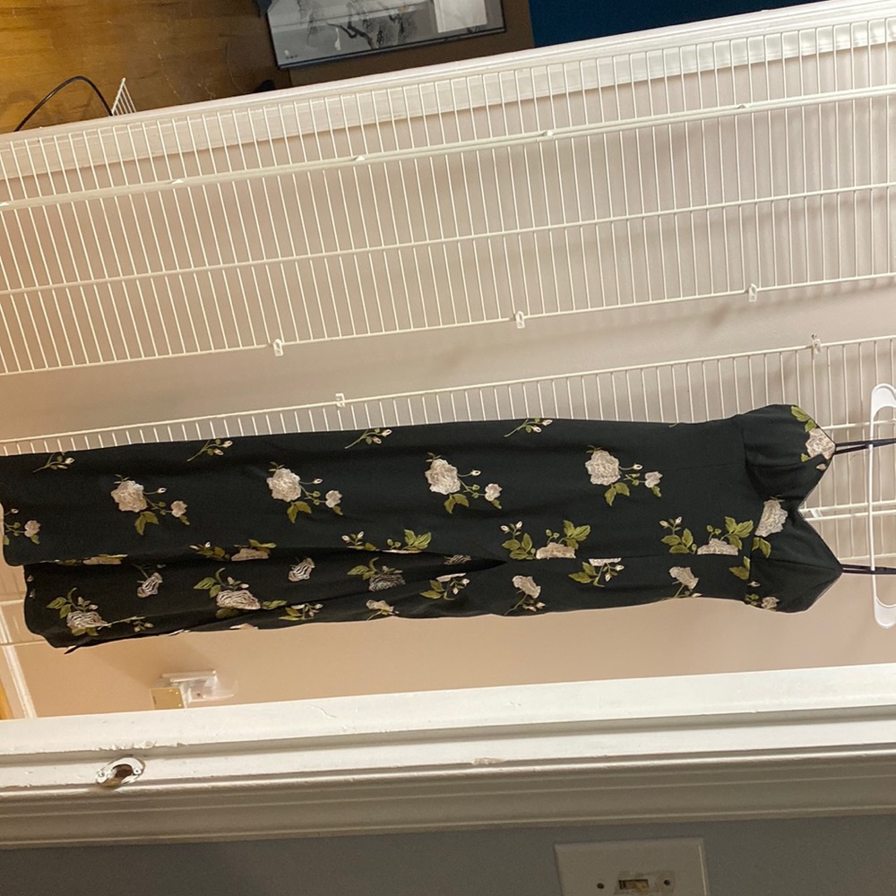 Medium Black dress with flowers from Windsor